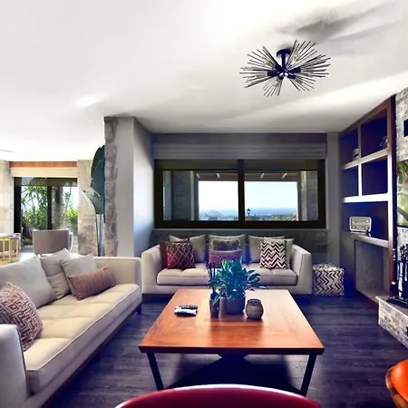 Luxury 3 Br With A Private Pool In Yalıkavak *